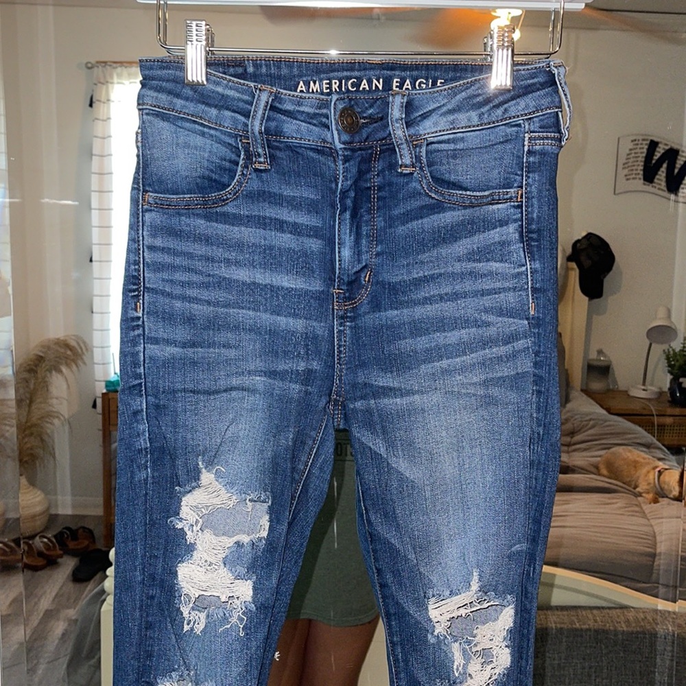 American Eagle Distressed Hi-Rise Jeggings - Picture 3 of 7